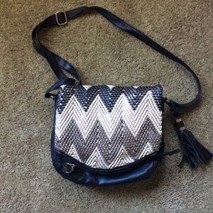 Purse !EVERYTHING IS 5 FOR $10!